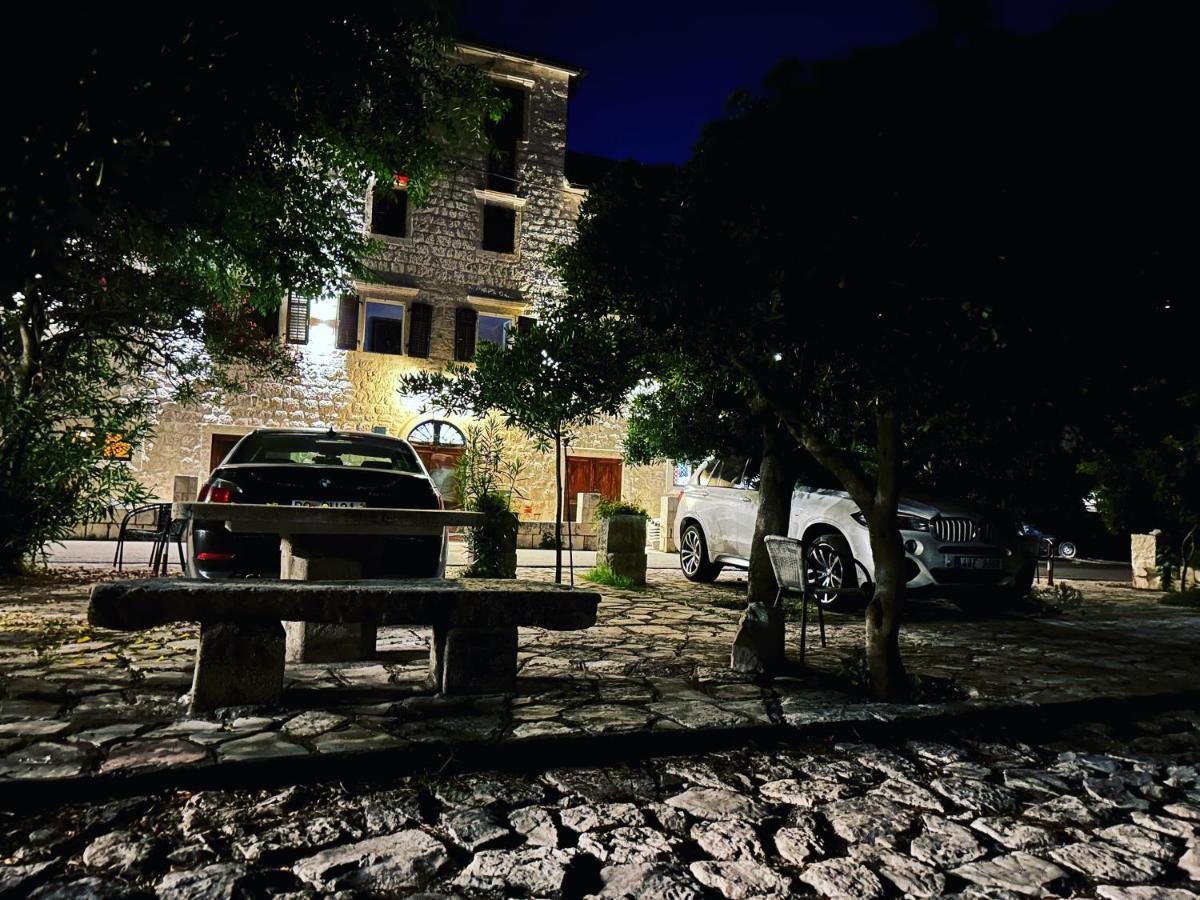 Villaoldmariner Prčanj Kültér fotó